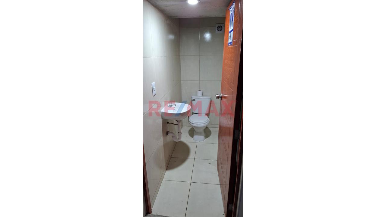 Alquiler De Local Comercial De Estreno De 135 M² Con Doble Frente A Dos Vías En Villa María Del Triunfo! - 8