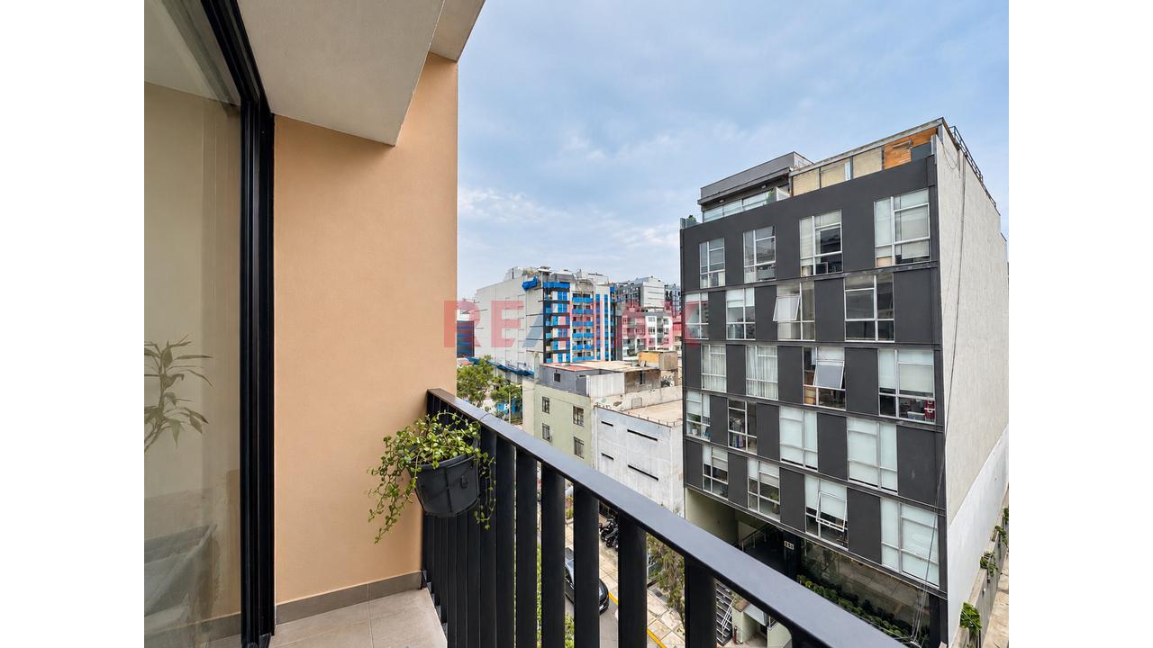 Moderno Departamento De 2 Dormitorios, Cada Uno Con Baño Incorporado Ubicado En La Calle Mendiburu - 17