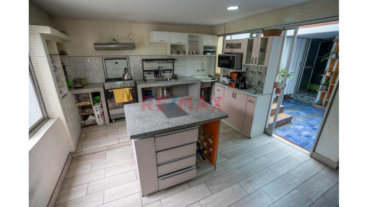 ¡Oportunidad De Inversión En Jesús María – Av Salaverry - Casa En Venta 160M! — foto 5