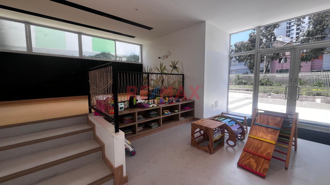 Moderno Departamento De 81 M² + Cochera | S/ 630,000 - 19