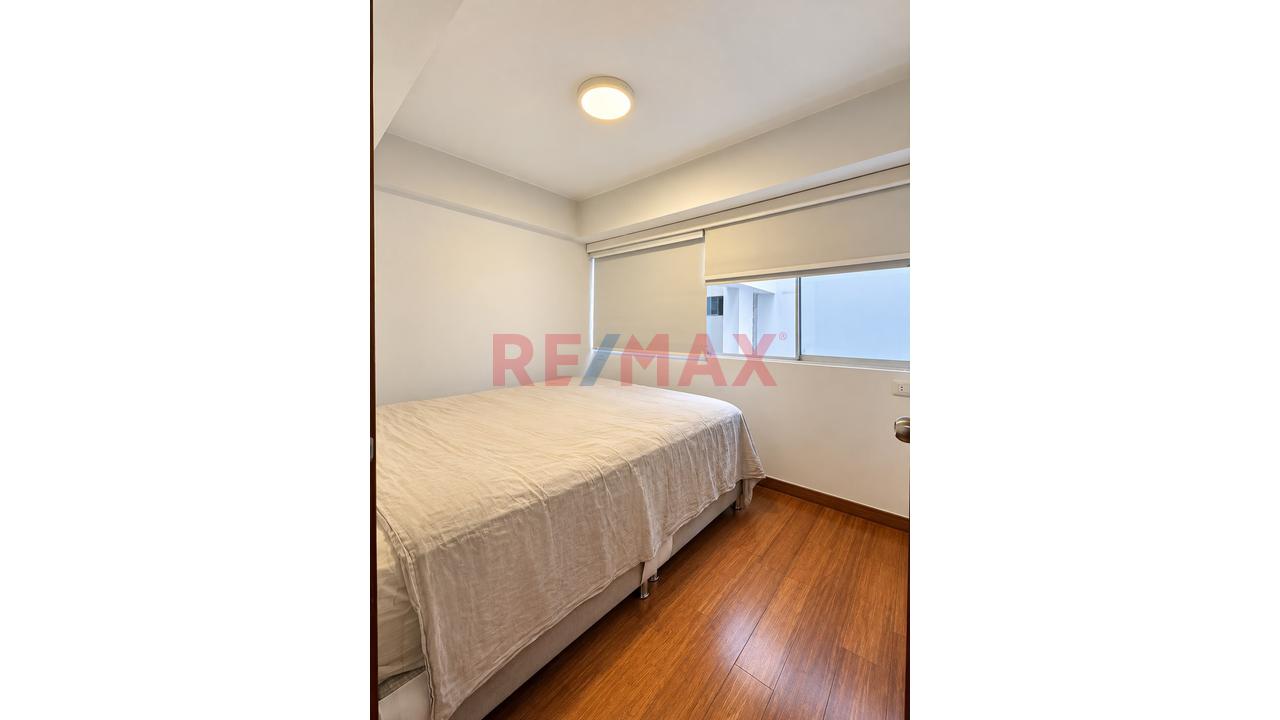Venta De Departamento En Límite Barranco Y Miraflores — foto 13