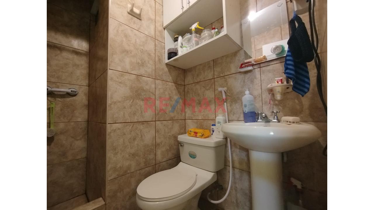 Venta De Depa Primer Piso + Cochera Frente A Parque Ubicacion Estrategica En Vista Alegre Surco — foto 10