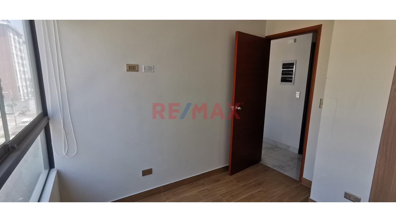🏡 ¡Vive En Un Departamento Moderno Semi Amoblado En Surquillo Por S/ 2,000! — foto 8