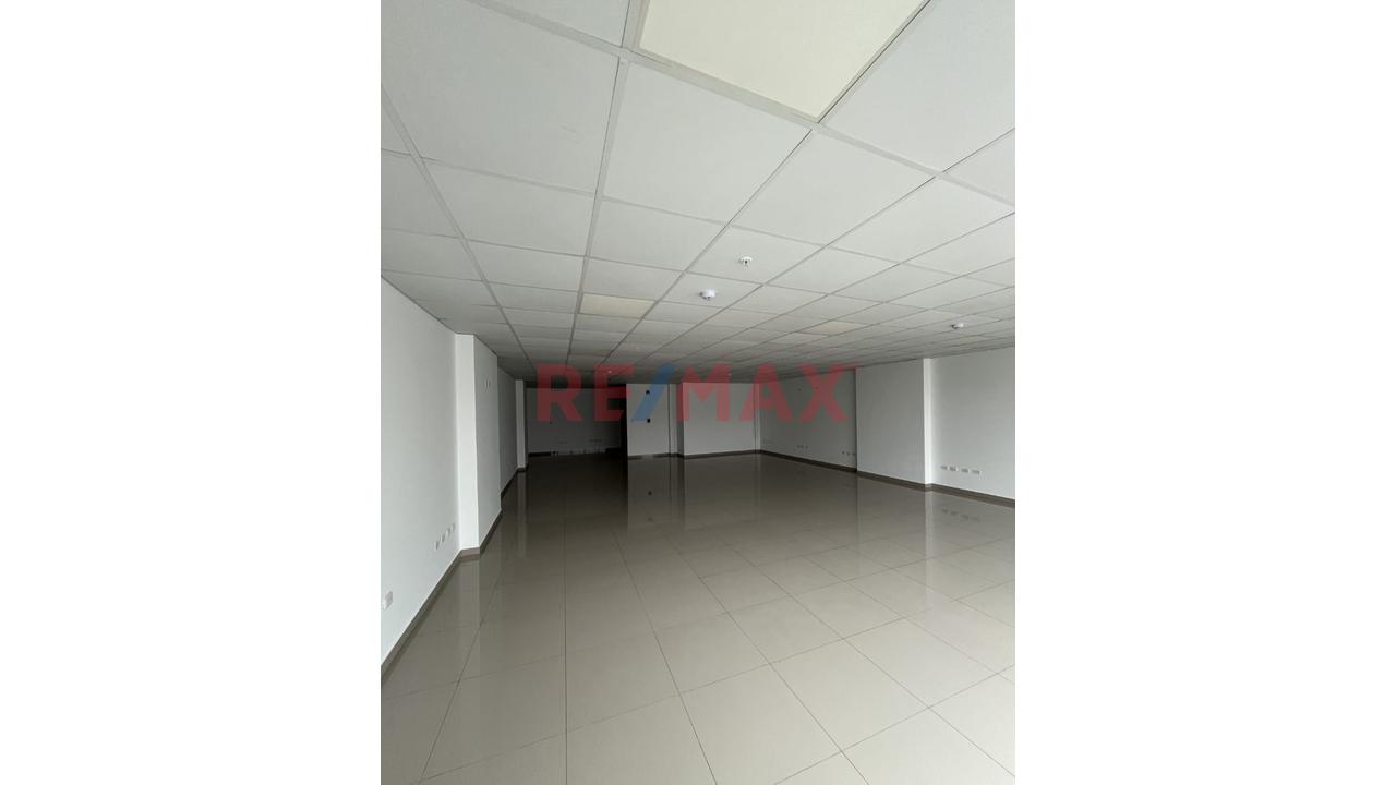 Se Alquila Local Comercial - 10