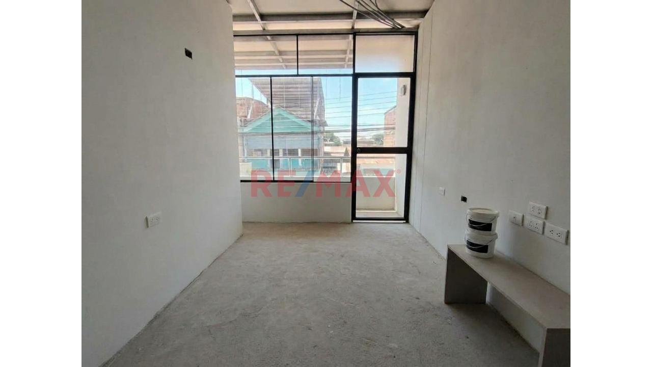 En Venta: Casa De 3 Pisos En El Corazón Turístico De Moyobamba — foto 4