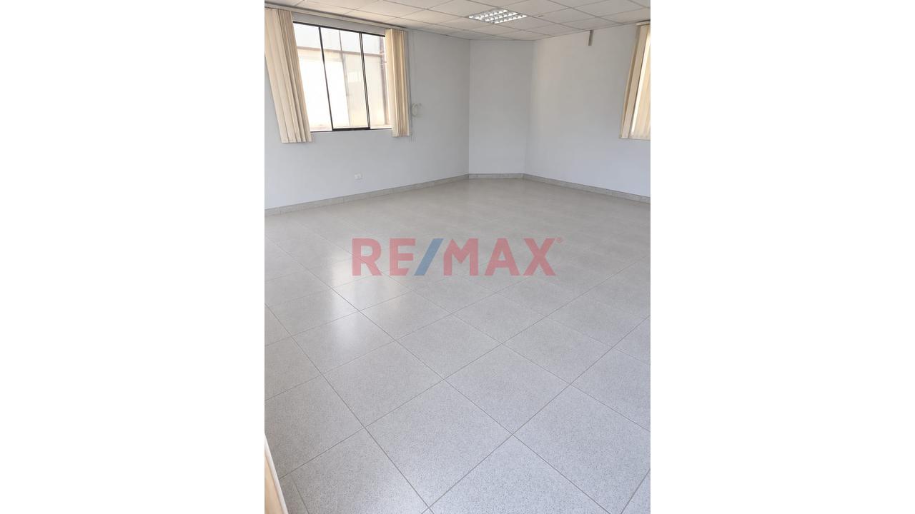 🏠 Departamento Amplio Y Versátil De 160 M² En Cerro Colorado — foto 3