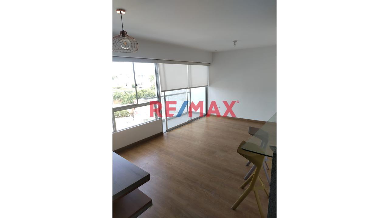 ¡Alquiler De Departamento De 100 M² En Barrio Médico, Límite Con Miraflores Con Cochera — foto 5