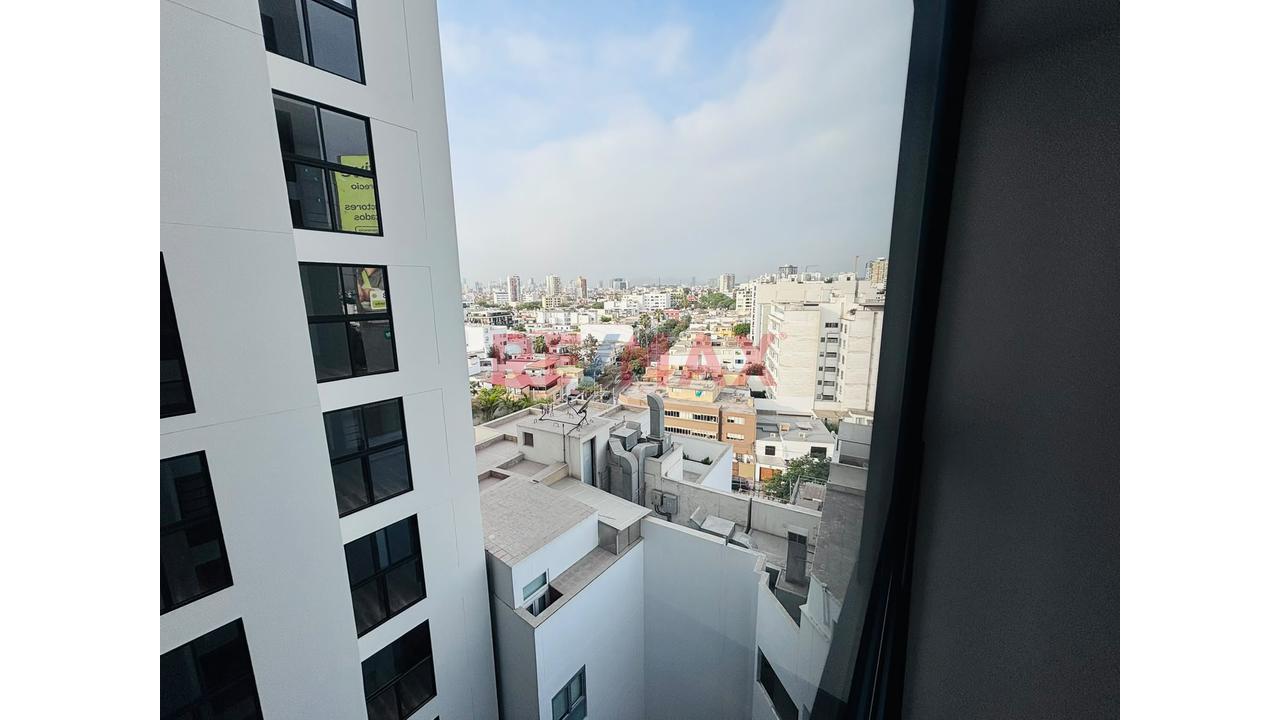 Alquiler Dpto. Miraflores — foto 3