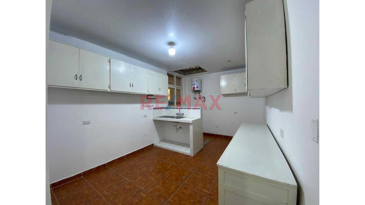 Alq Dpto/Oficina 2D 2B 85M2 Los Cedros Chorrillos - S/. 2,100 — foto 6
