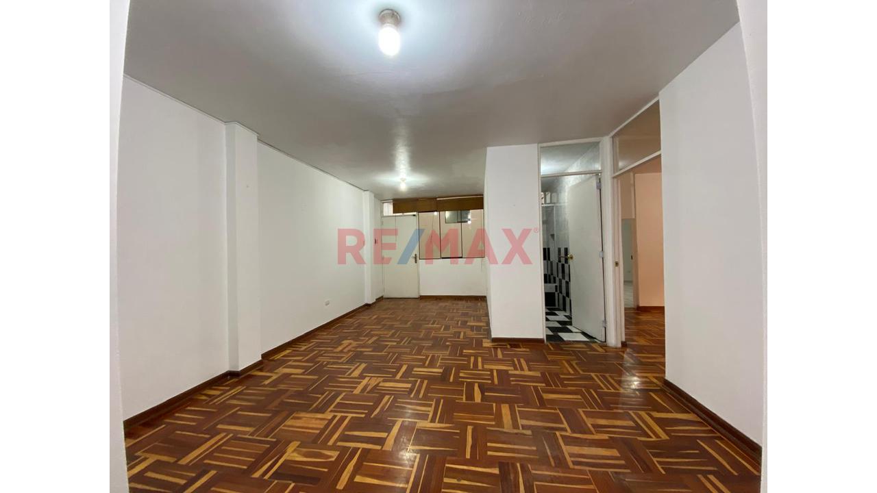 Alq Dpto/Oficina 2D 2B 85M2 Los Cedros Chorrillos - S/. 2,100