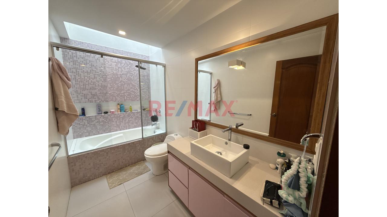 Venta De Casa Familiar Con Piscina Y Terraza – Rinconada Del Lago - 20