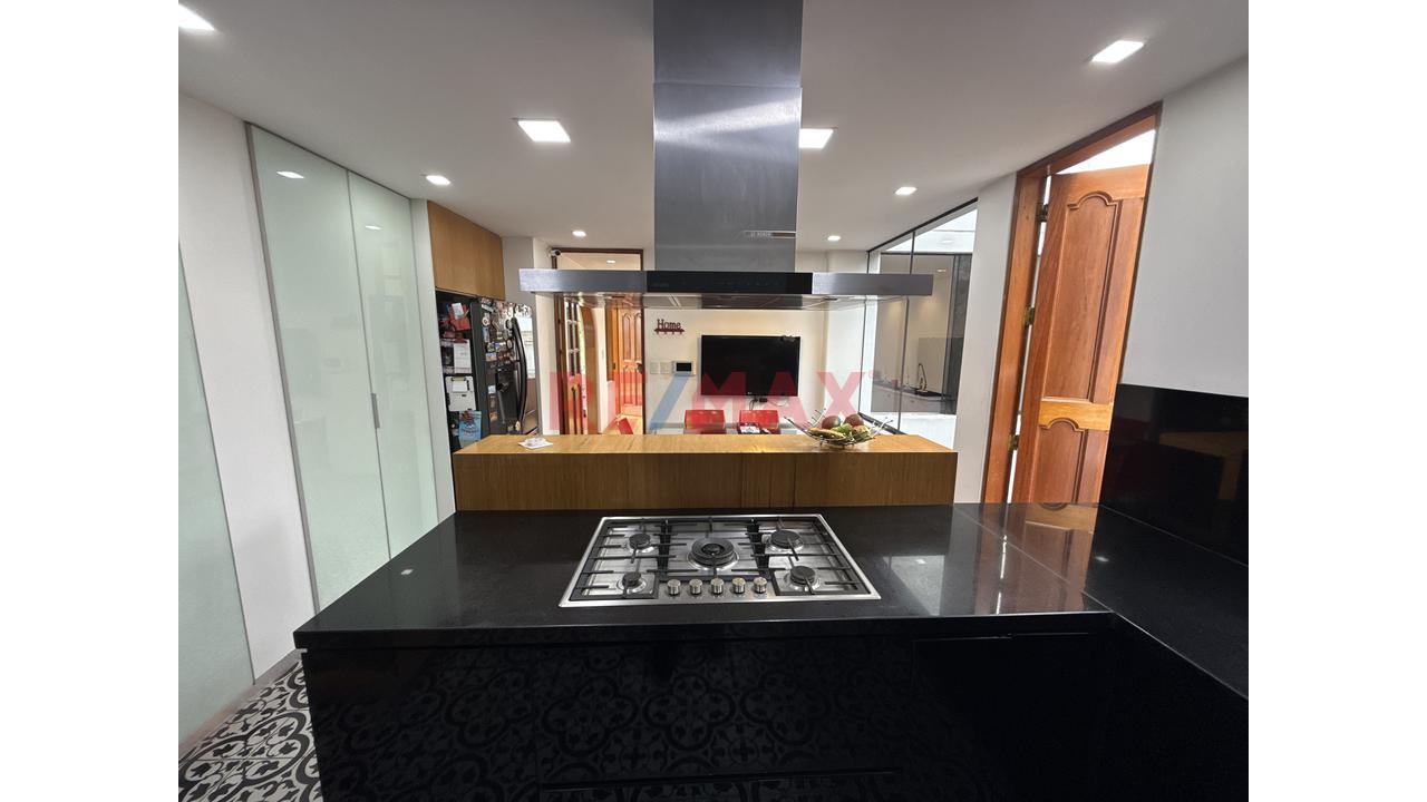 Venta De Casa Familiar Con Piscina Y Terraza – Rinconada Del Lago - 17