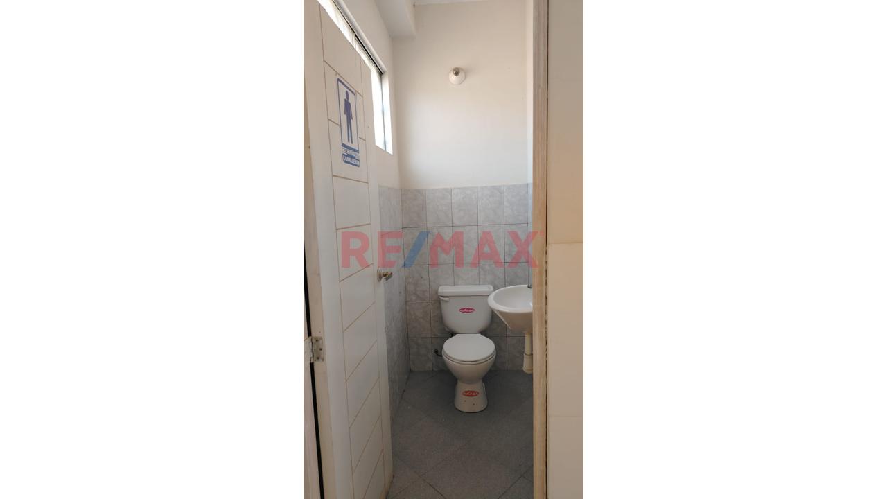 ¡Gran Oportunidad En Pachacámac! Casa Comercial/Residencial De 2 Pisos — foto 9