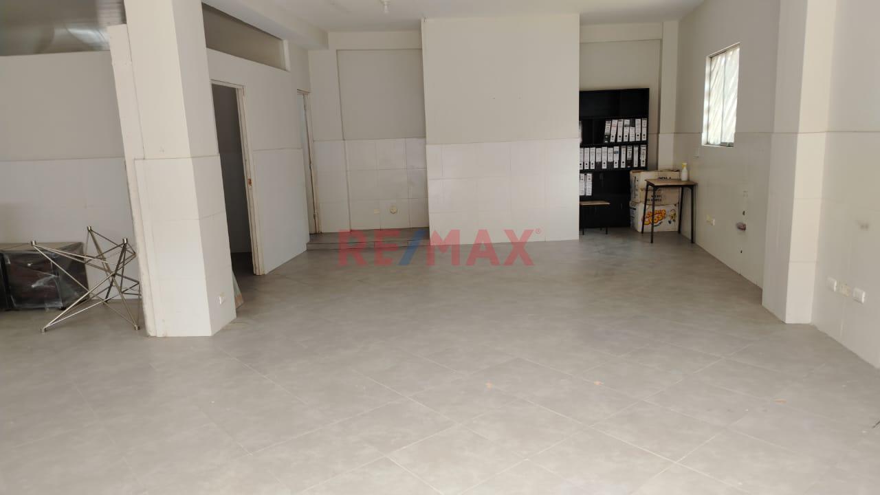 ¡Gran Oportunidad En Pachacámac! Casa Comercial/Residencial De 2 Pisos — foto 6