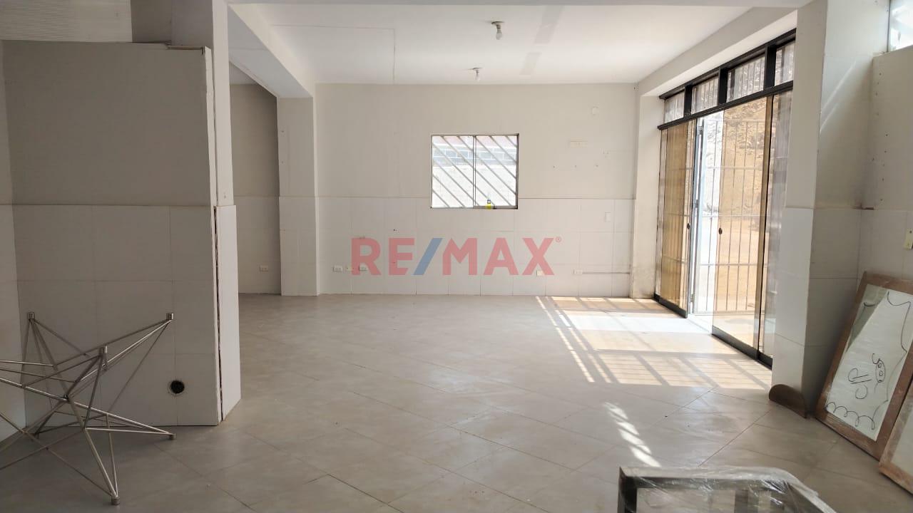 ¡Gran Oportunidad En Pachacámac! Casa Comercial/Residencial De 2 Pisos — foto 3