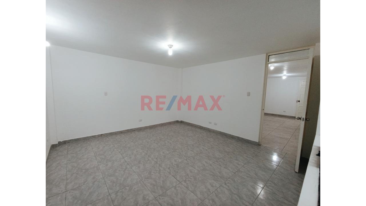 Alquiler De Departamento U Oficina – Los Cedros, Chorrillos S/. 1,500 — foto 9