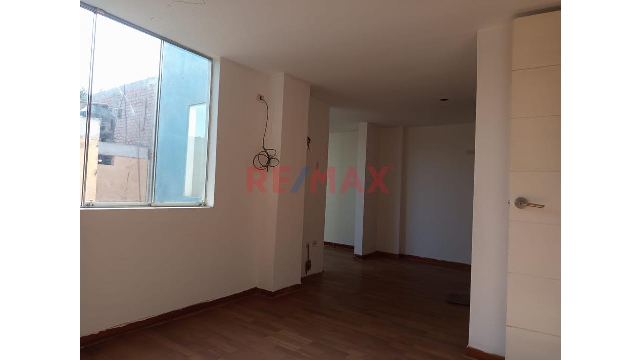 Vendo Hermosa Casa En Alfredo Mendiola -Los Olivos — foto 9