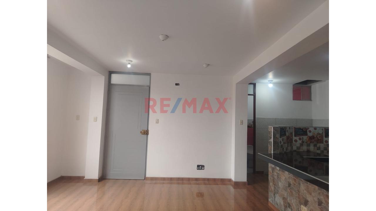 Alquiler De Departamento En Piso 2 En Carabayllo — foto 5