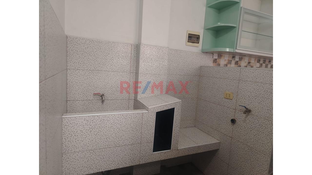 Alquiler De Departamento En Piso 2 En Carabayllo — foto 2