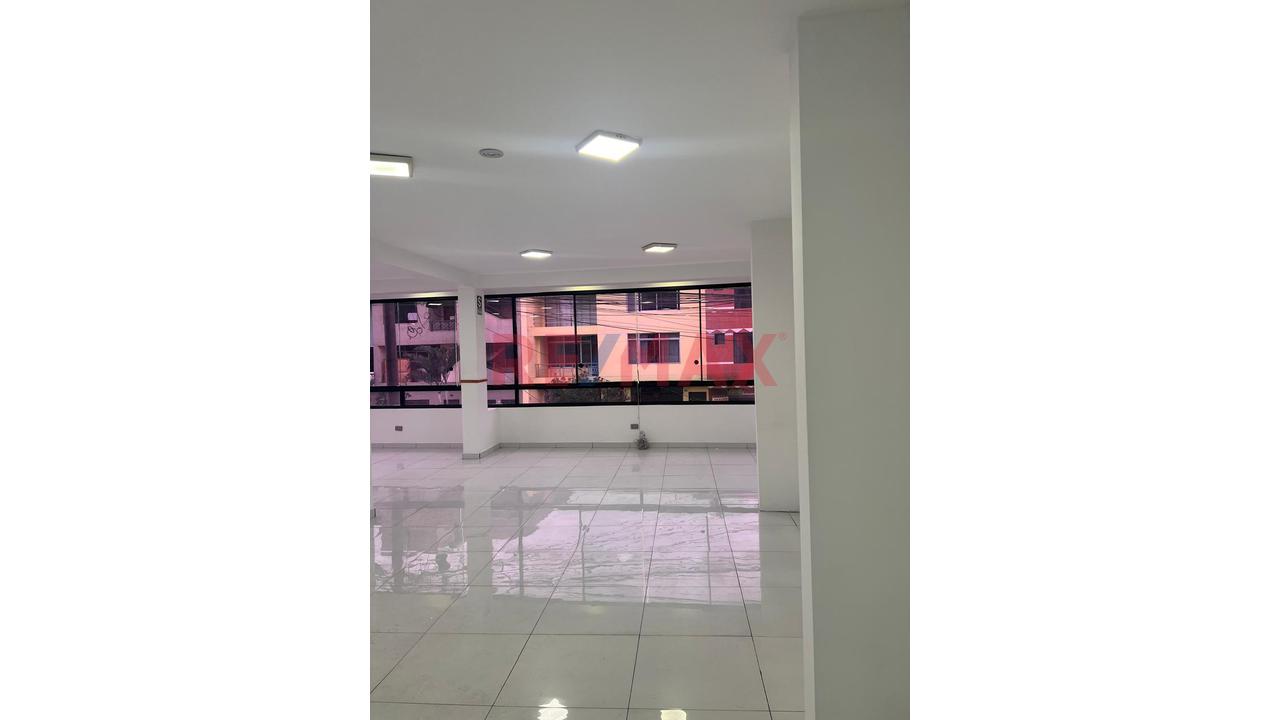 Alquilo Local Comercial Segundo Piso Urb. Palao San Martin De Porres - 13