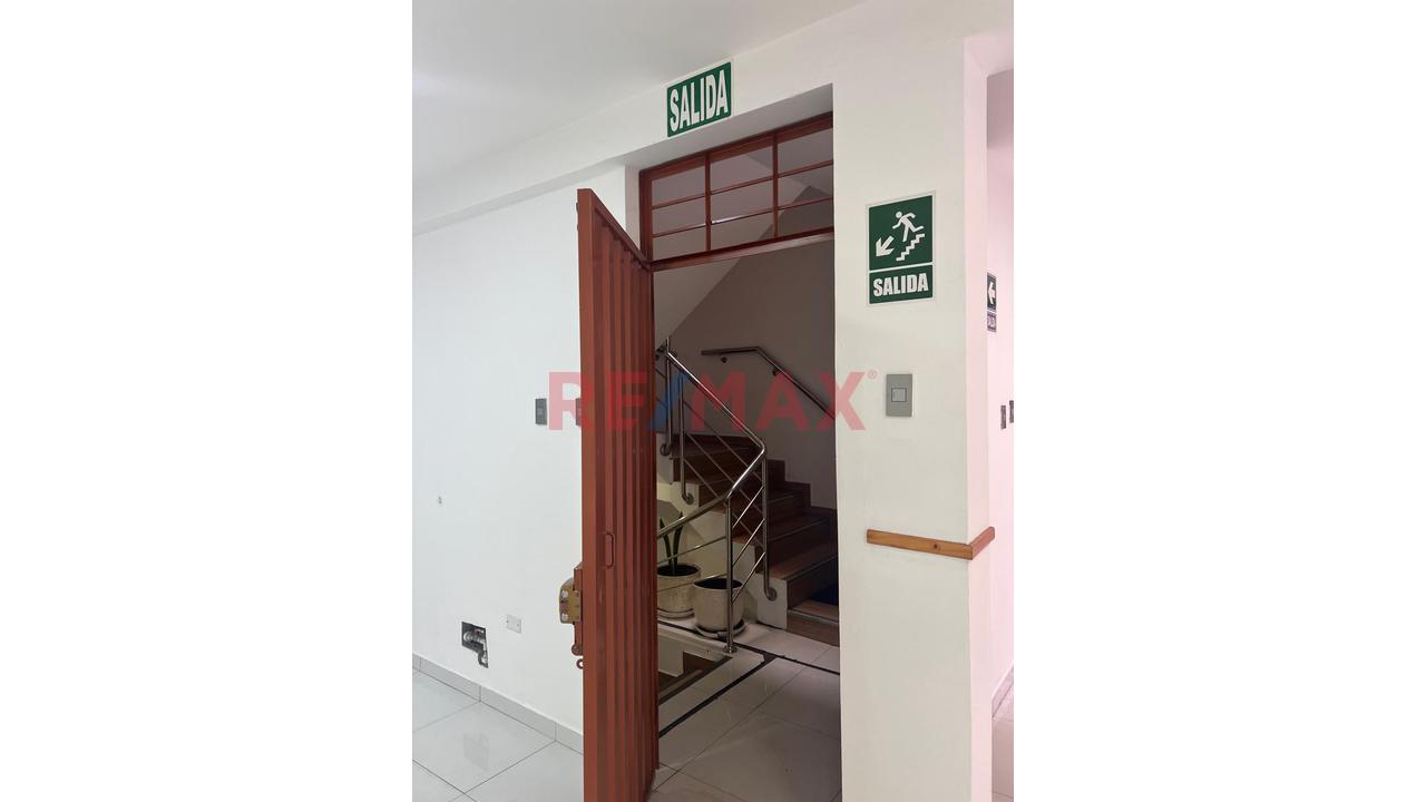 Alquilo Local Comercial Segundo Piso Urb. Palao San Martin De Porres - 2