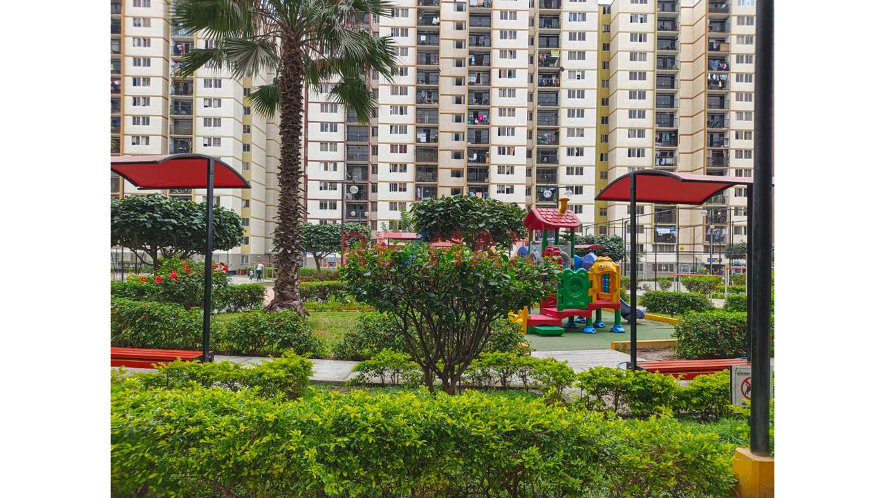 Venta De Departamento Con Vista Al Aprque Del Condominio - 16
