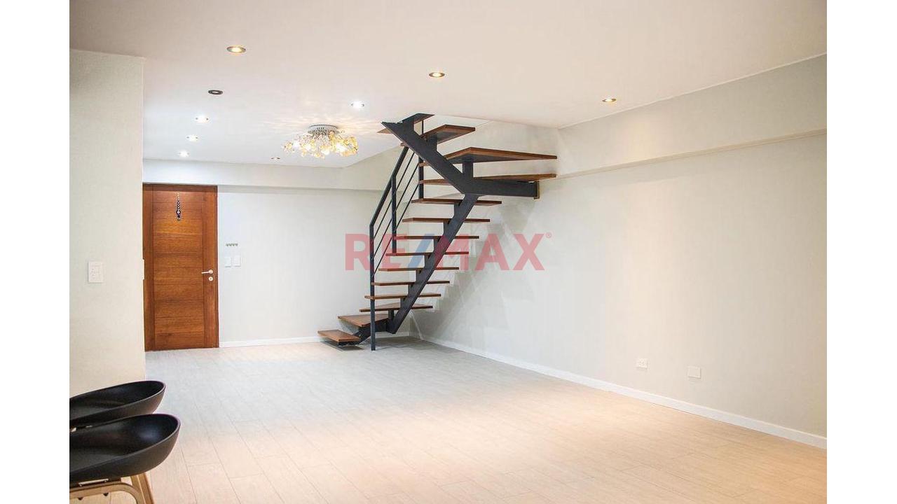 Exclusivo Dúplex De 172 M² Con Terraza Y Jardín En Valle Hermoso, Surco - 2