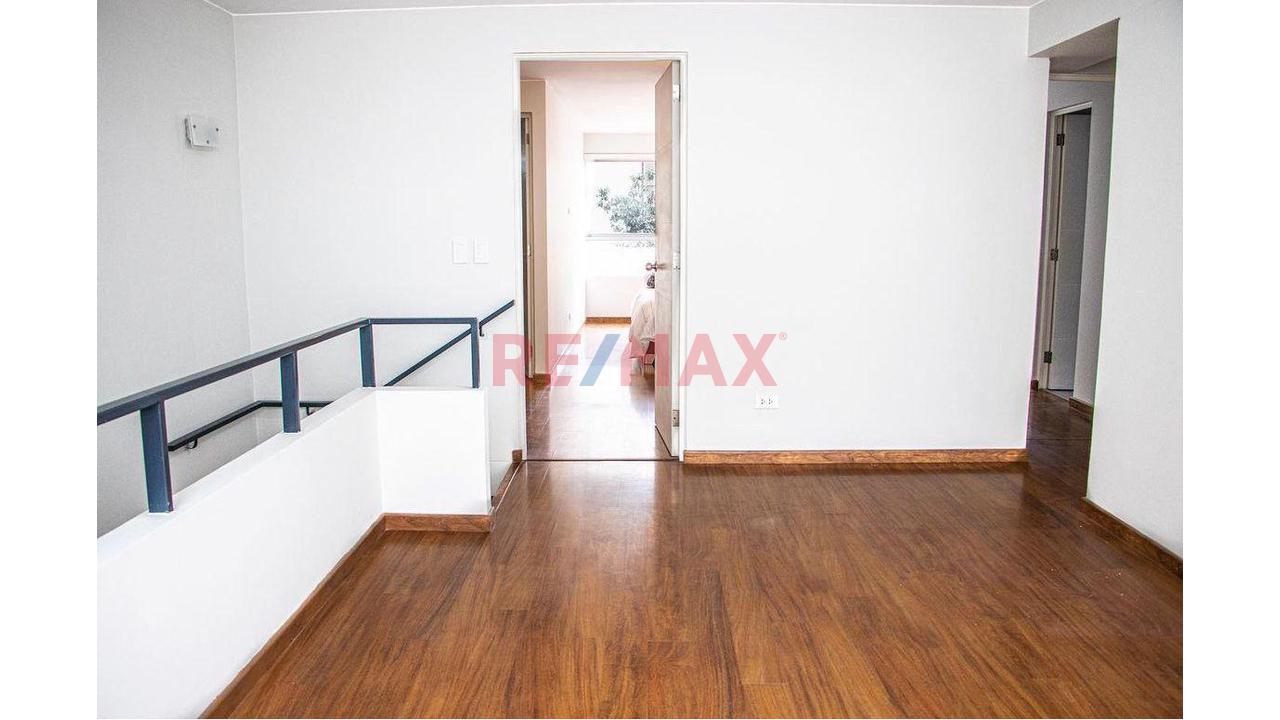 Exclusivo Dúplex De 172 M² Con Terraza Y Jardín En Valle Hermoso, Surco - 8