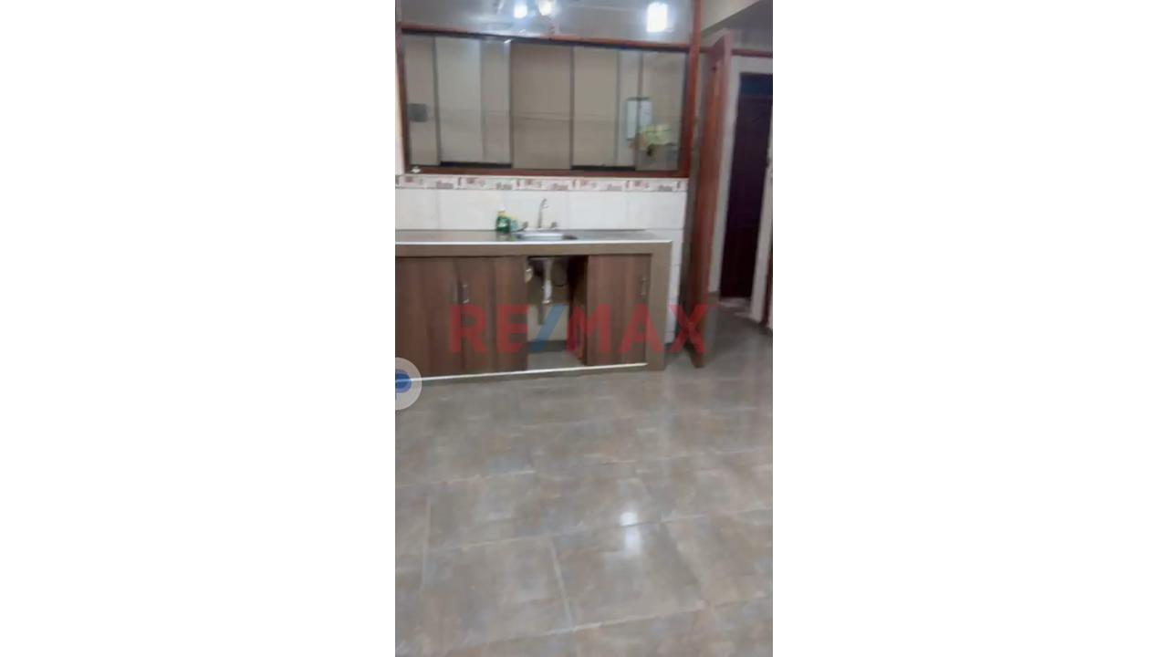 Venta De Hermosa Casa De 2 Pisos En Carabayllo De 236 M2 Para Vivienda O Inversion Para Negocios — foto 7
