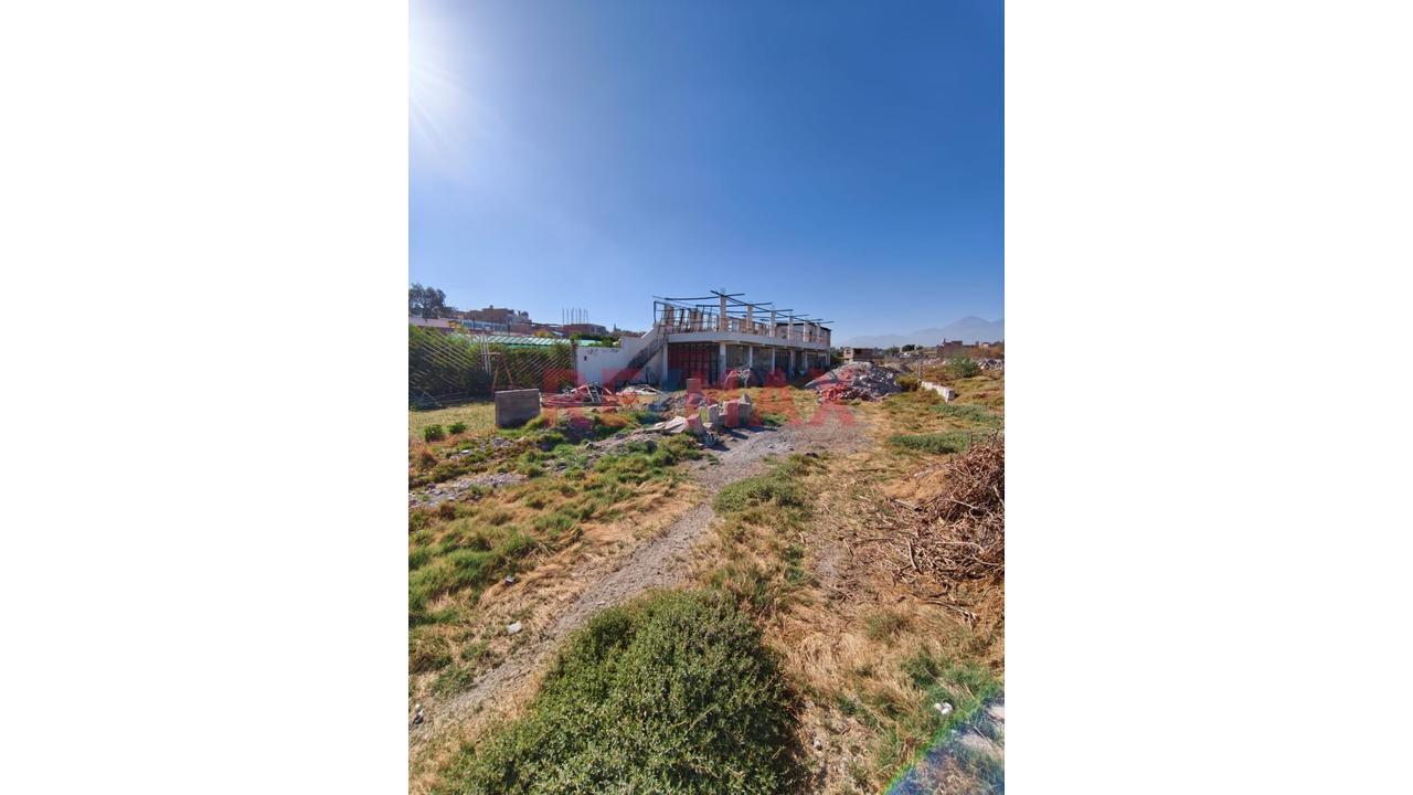 Terreno En Venta En Plena Av. Paisajista – Arequipa Al Lado Del Restaurante “Betos”. - 3