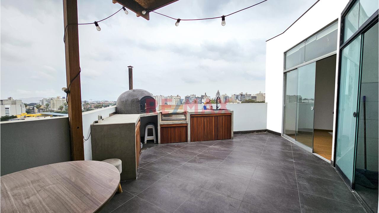 Dúplex En Venta Con Amplia Terraza En La Encalada – Surco — foto 15