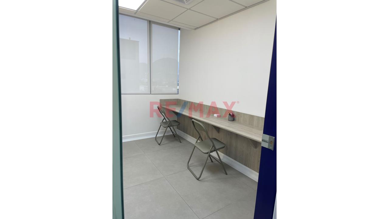 🏢 **¡Se Vende Consultorio/Oficina En Santiago De Surco!** - 14