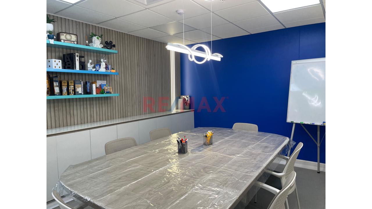 🏢 **¡Se Vende Consultorio/Oficina En Santiago De Surco!** - 7