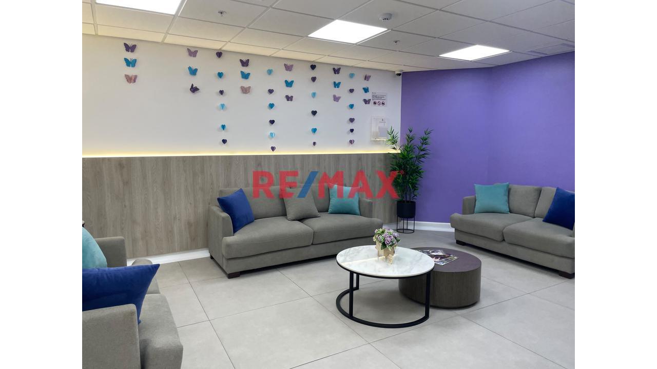 🏢 **¡Se Vende Consultorio/Oficina En Santiago De Surco!** - 1
