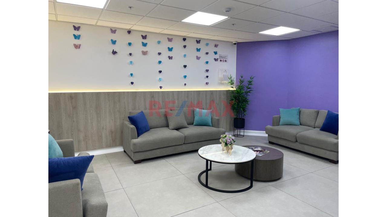 🏢 **¡Se Vende Consultorio/Oficina En Santiago De Surco!** - 4