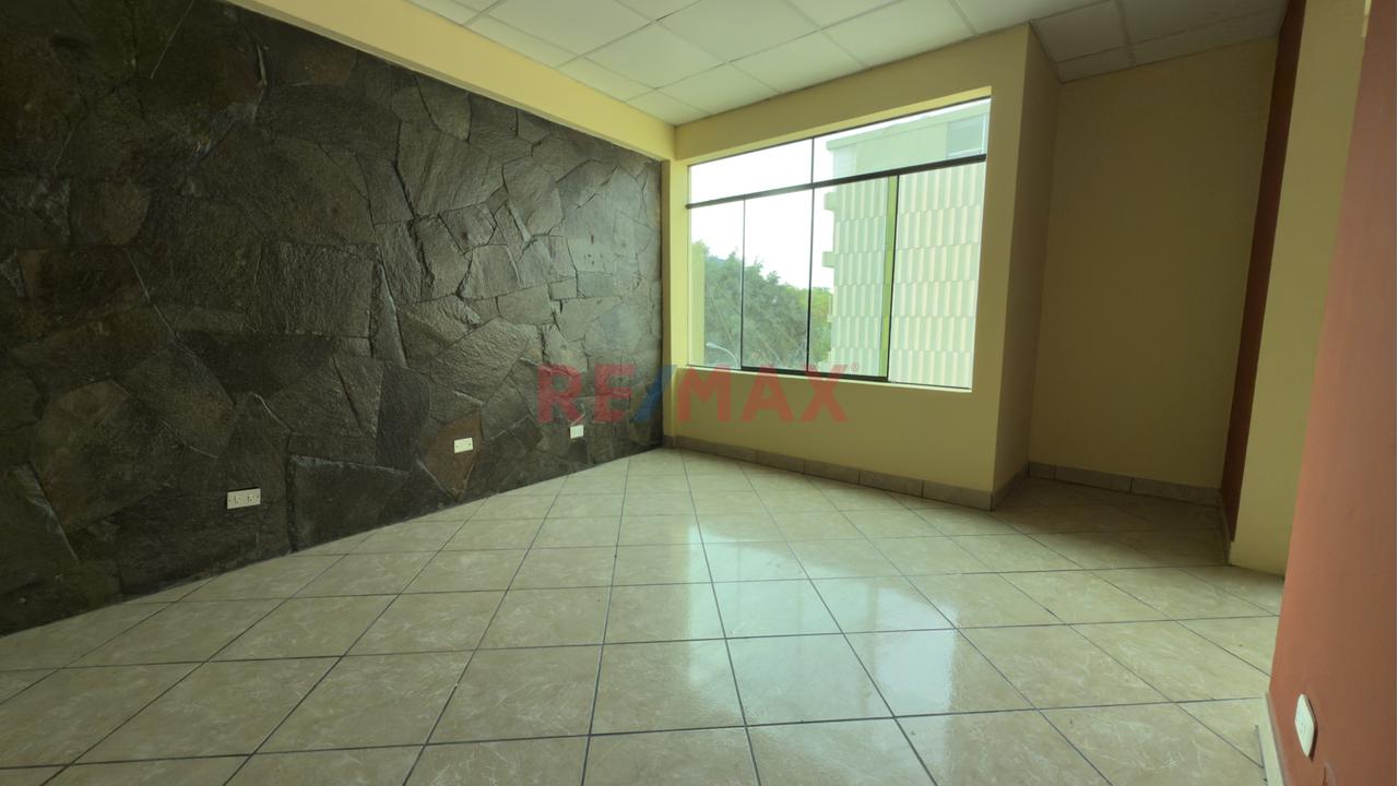 Alquiler De Amplia Oficina De 140M2 - 11