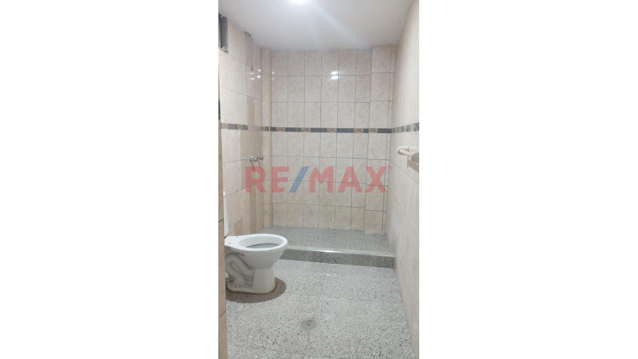 Edificio En Alquiler En Plena Avenida Universitaria — foto 12
