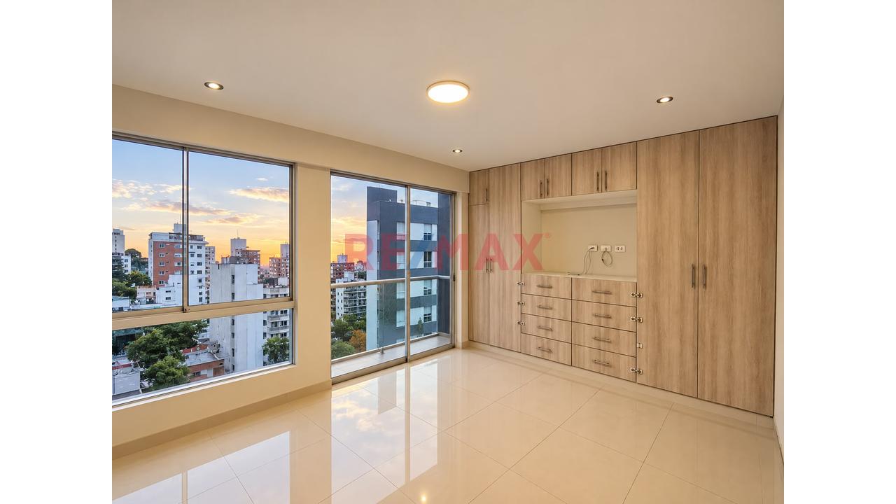 Se Vende Amplio Departamento En Céntrica Y Tranquila Zona En Surquillo. 3D + Estacionamiento + 2 Depósitos — foto 3