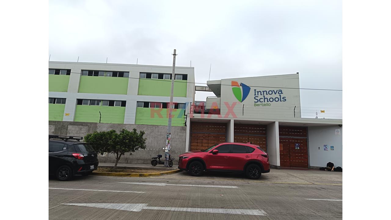 Venta De Casa De 3 Pisos En Av. Alejandro Bertello Cdra. 4 ,Limite Con Pueblo Libre, Cercado Delima - 8