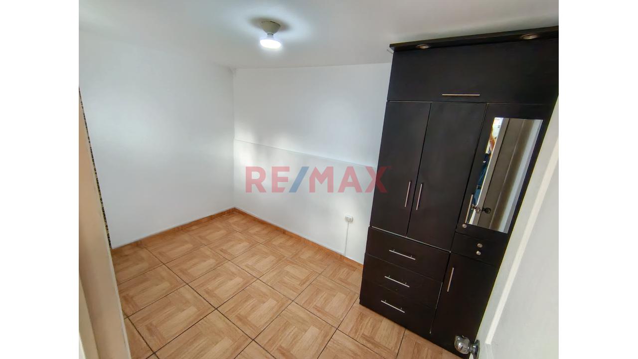 Venta De Casa De 3 Pisos En Av. Alejandro Bertello Cdra. 4 ,Limite Con Pueblo Libre, Cercado Delima - 4