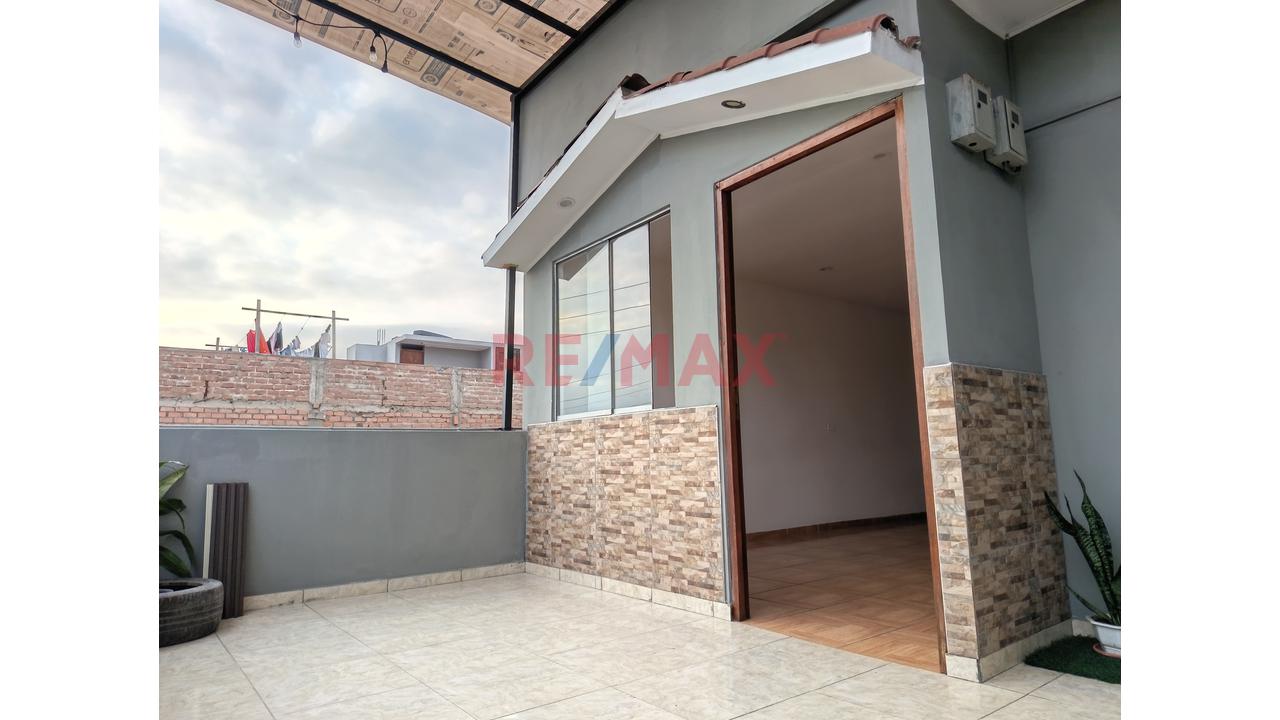Venta De Casa De 3 Pisos En Av. Alejandro Bertello Cdra. 4 ,Limite Con Pueblo Libre, Cercado Delima - 5
