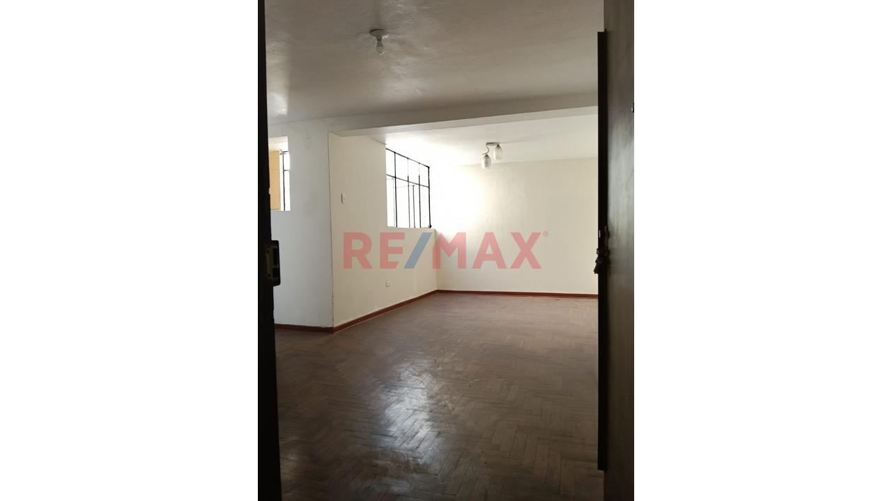 Venta De Departamento En Lince | 63 M² - 2