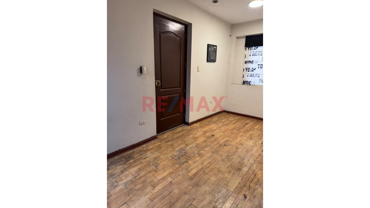 🏡 Vendo Casa: Primer Piso Y Habitaciones Para Alquiler En Pisos Superiores, San Juan De Lurigancho 🏢 — foto 5