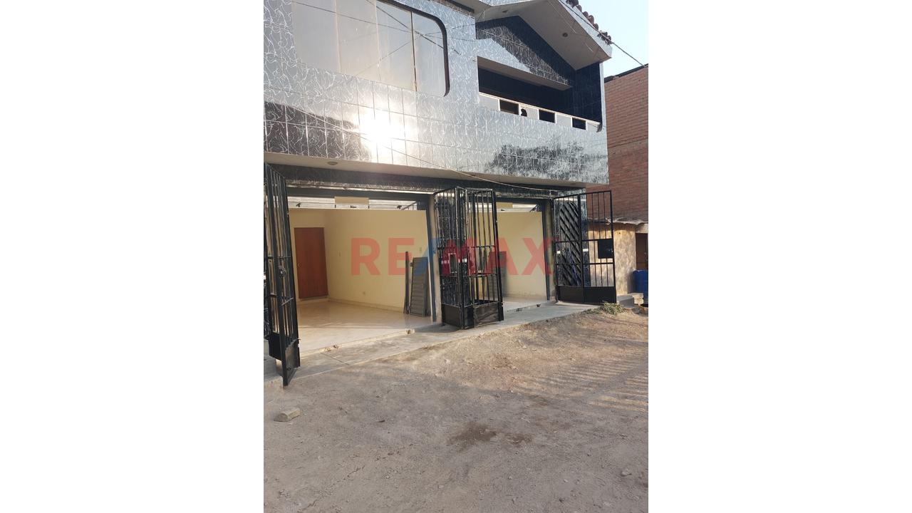 Villa Maria Del Triunfo Venta De Casa Con 2 Locales Comerciales — foto 13