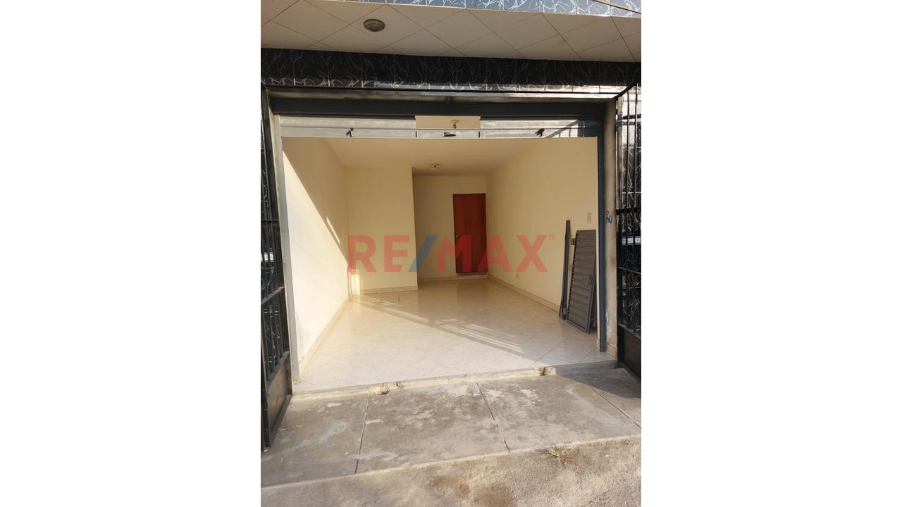 Villa Maria Del Triunfo Venta De Casa Con 2 Locales Comerciales — foto 9