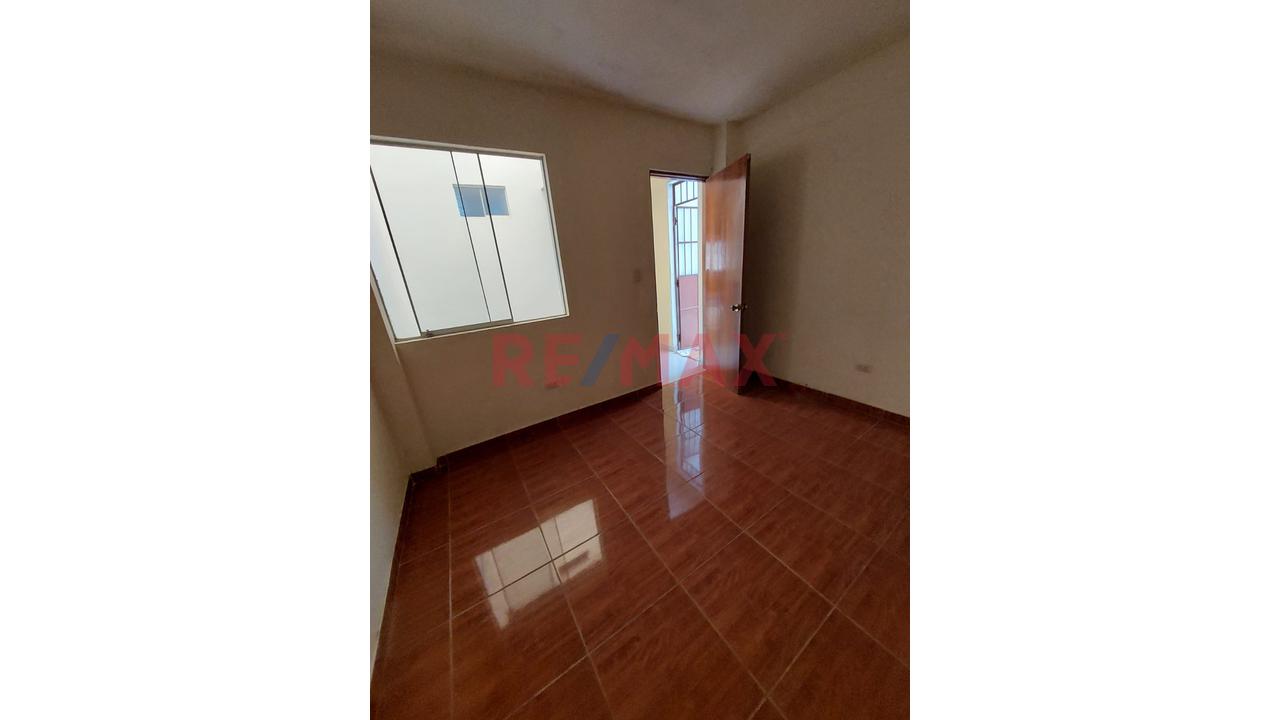 Villa Maria Del Triunfo Venta De Casa Con 2 Locales Comerciales — foto 6