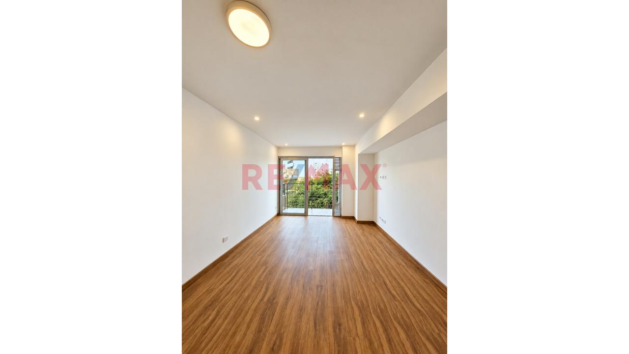Alquiler De Departamento De Estreno En Miraflores Con Vista Lateral A La Huaca Pucllana. — foto 8