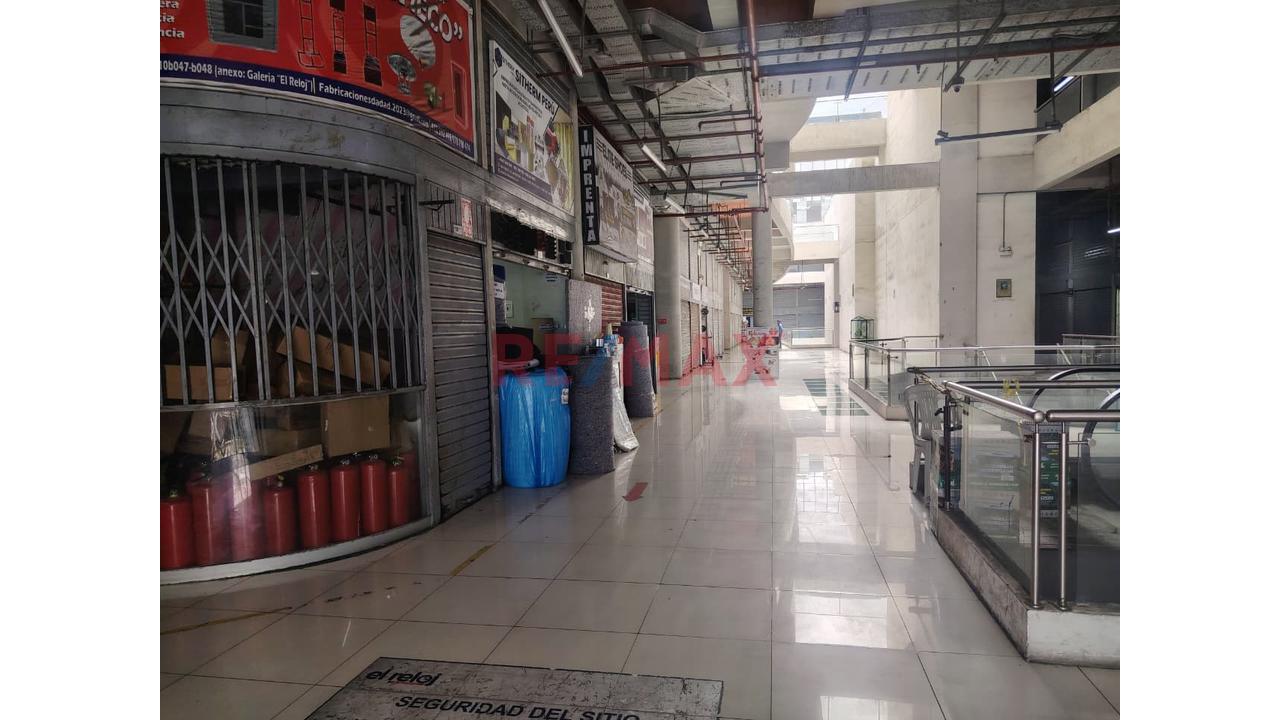 Local Comercial En Venta En Galería El Reloj – Las Malvinas! - 9