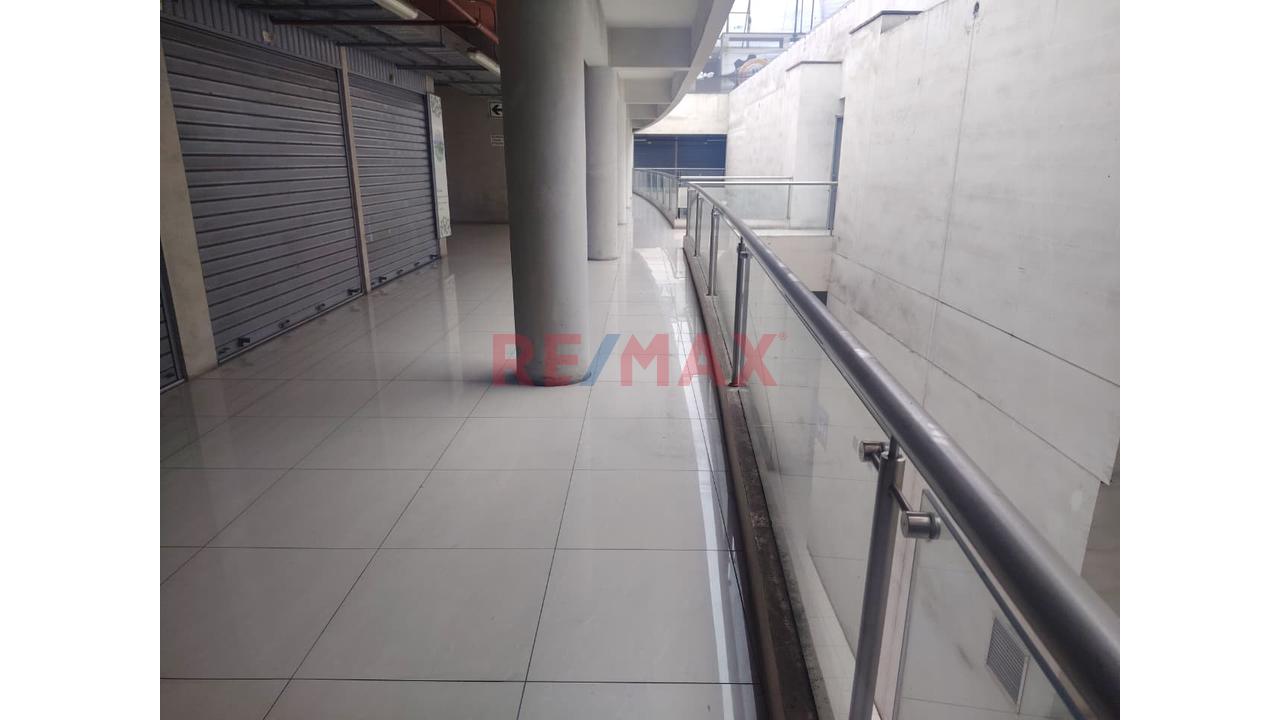 Local Comercial En Venta En Galería El Reloj – Las Malvinas! - 6