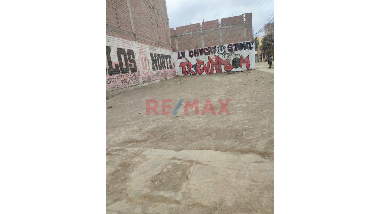 ¡Venta De Terreno Exclusivo En Esquina En Carabayllo - Urb. La Arboleda! - 2